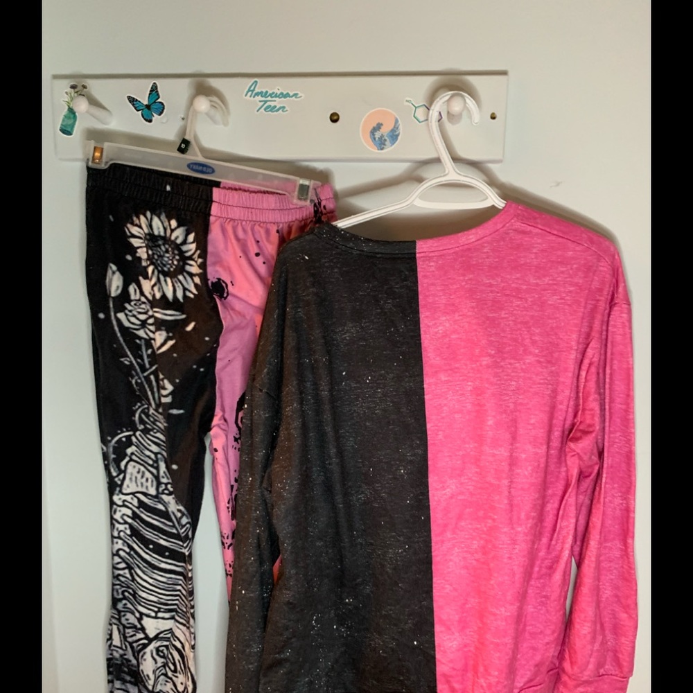 Matching set - Picture 2 of 2